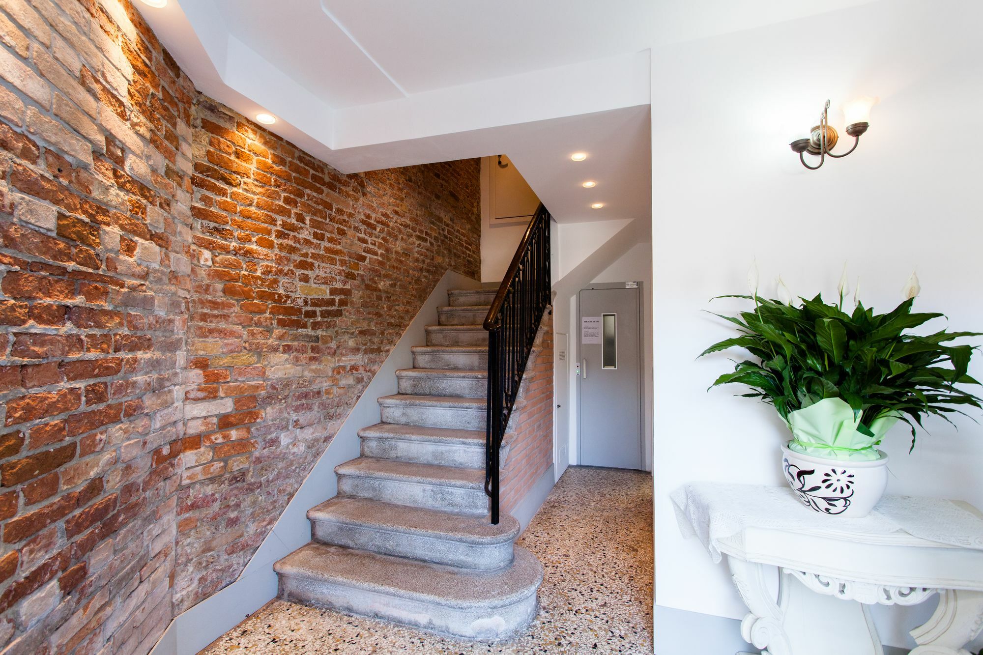 Prince Apartments Venice Exterior photo